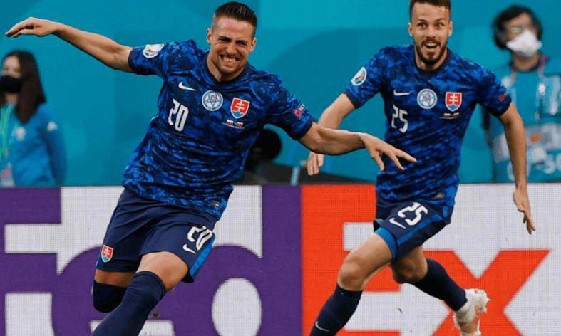 开云APP-NS轻取CLG，Elk拿下关键大龙强强对话小组赛，技惊四座