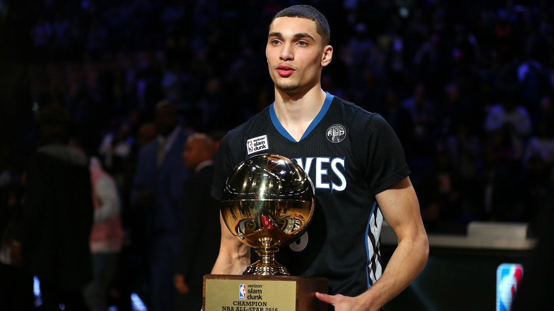 美加墨世界杯焦点战，火箭队闪电突袭，奇才队惨遭一波流带走